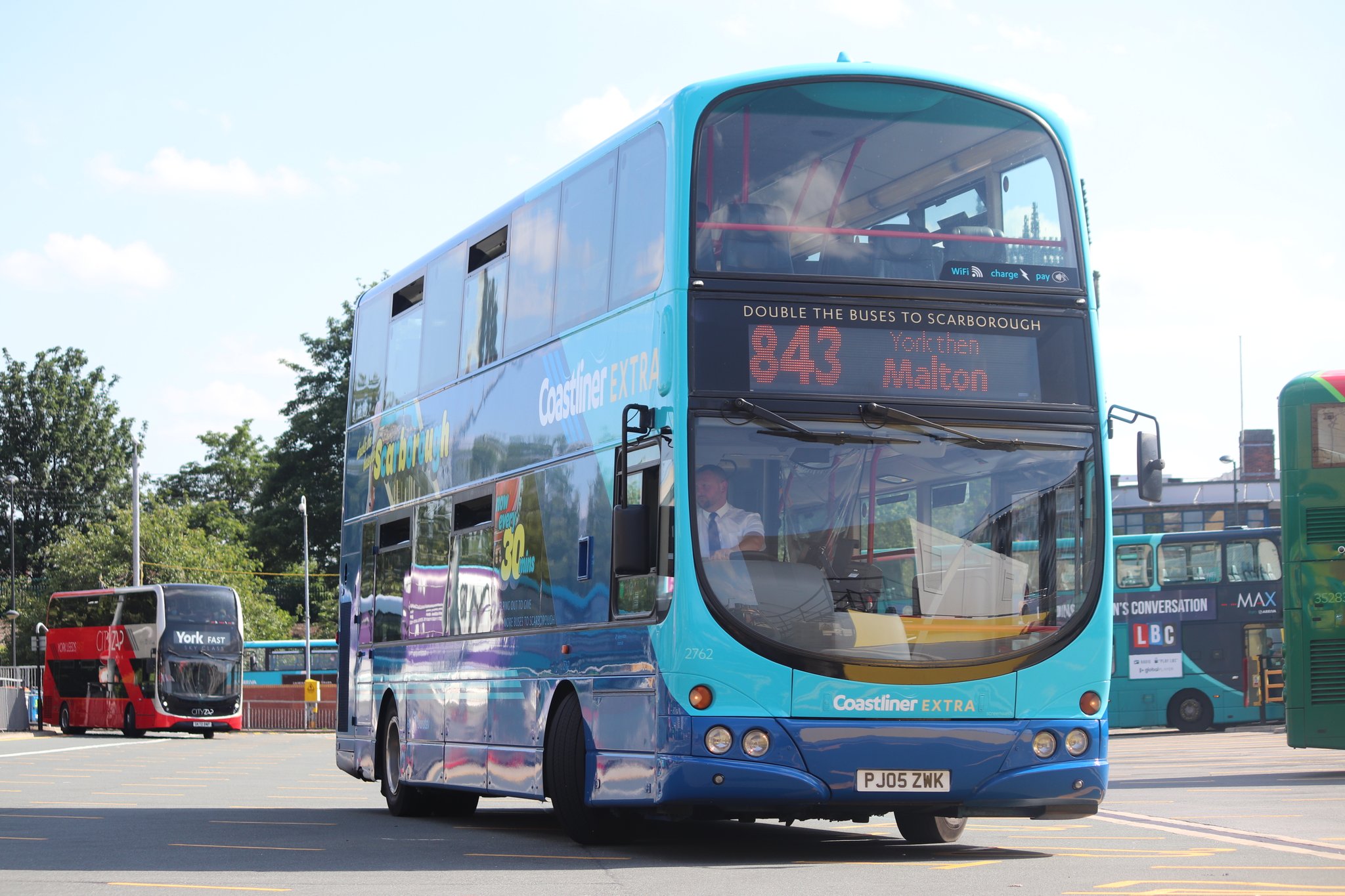 Harry Smith on X: #letsgetbacktobus @yorkbus Transdev Yorkshire coastliner  Volvo B7TL 2762 PJ05ZWK looking smart in its Coastliner Extra livery  departs Leeds Bus Station working the 1625 Coastliner to Malton. Very smart