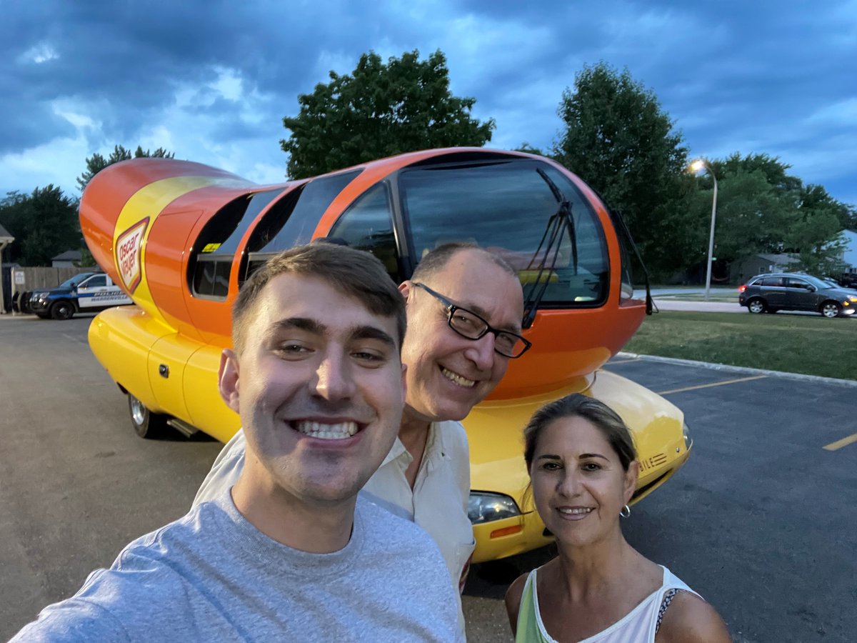 Wienermobile's tweet photo. Father's Day was bunderful this year for these Hotdoggers' dads. Many franks to all the wienerful dads out there! https://t.co/niQNrmuqxj