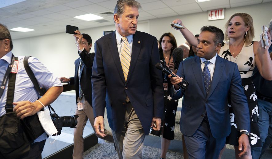 Joe Manchin agrees to join Democrats in supporting voting bill