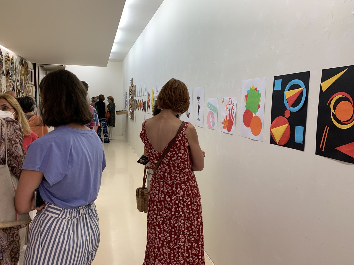 Arte, emoción, inclusión. Un any més, presentem l’exposició del taller que els nostres usuaris realitzen durant el curs. Art inclusiu a càrrec de la Dra. Oteyza a la sala Indecor de Lleida. Ja ho has visitat?