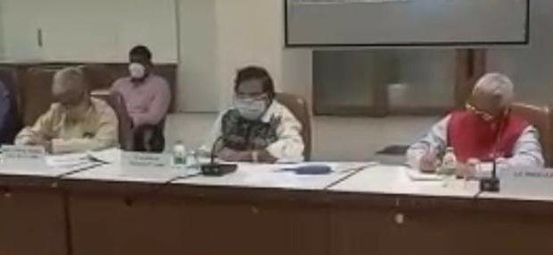 ShivaGopalMish1's tweet photo. रेलवे की DC JCM में उठा मृतक रेलकर्मियों को 50 लाख एक्सग्रेसिया देने की मांग, यूनियन की मान्यता का चुनाव तत्काल हो, रेल अप्रेंटिस को तुरंत नोकरी दी जाए ! कईं और भी उठी मांग !
@RailMinIndia
@IR_CRB
@PiyushGoyal
https://t.co/7Rvm1XfXhP https://t.co/l5NC9jBCKQ