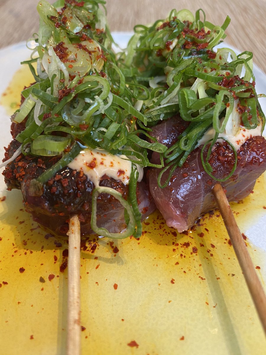 Se habla poco de un sitio como <a href="/Bistronomika/">Bistronomika</a>, he disfrutado especialmente de un salmonete perfecto de punto, sabor y textura y unas gambas roja de Garrucha a la plancha para el recuerdo.