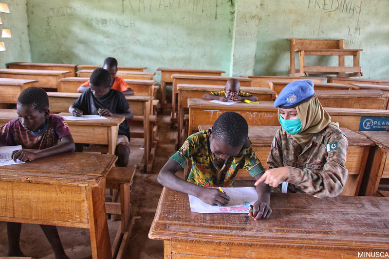 UN's tweet photo. Despite the challenges of the #COVID19 pandemic, public servants around the world have continued to carry out their vital roles in difficult conditions, often far from their loved ones.

Wednesday is UN #PublicServiceDay. https://t.co/LlE8Wavur7 https://t.co/ujj0OnTCSo