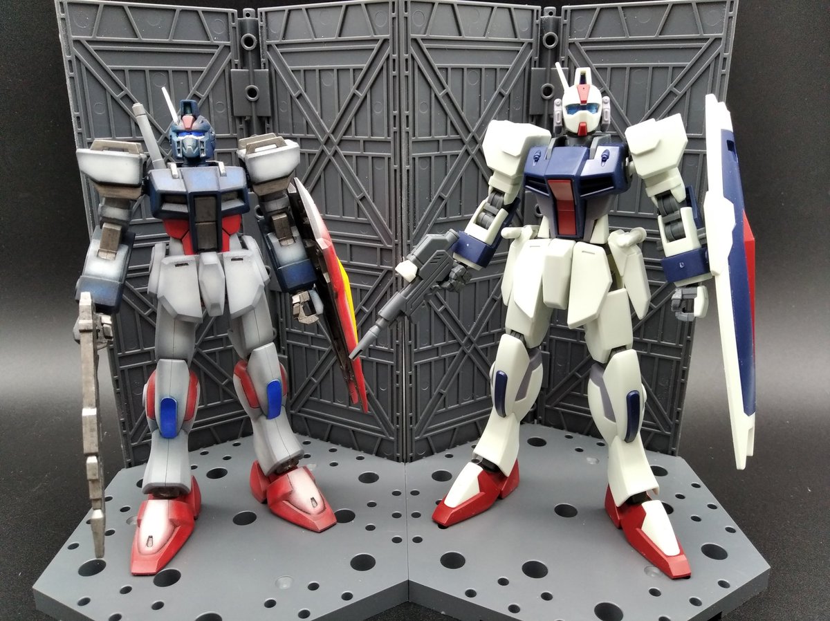 Alcyn76's tweet photo. Première comparaison 1/144 #dagger en #nograde Vs #dagger #hgce #gunpla #gundamseed #bandai #BANDAISPIRITS https://t.co/muLE3Ge6qQ