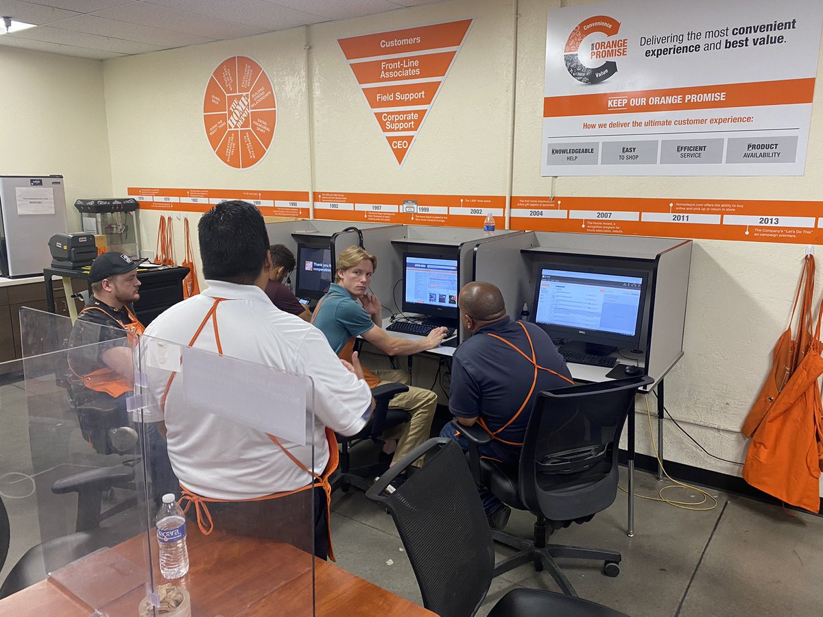 Taylor Gillette tweet media