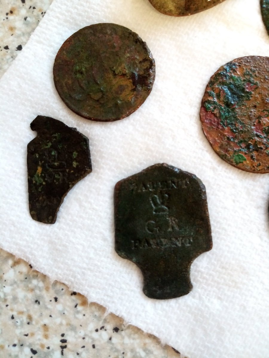 wooltondetect's tweet photo. Few bits from the shore today #metaldetecting https://t.co/vvPhVw5iVW