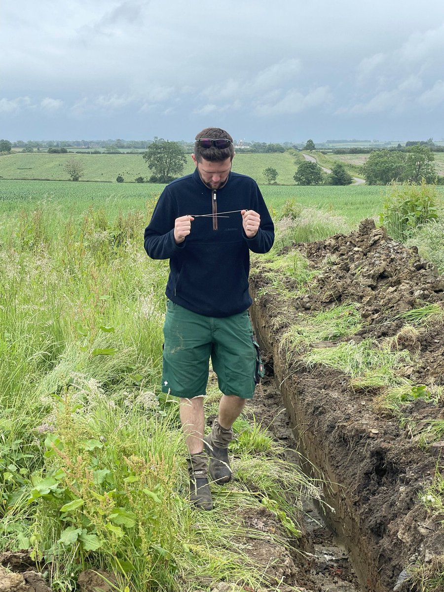 SimonHazard2's tweet photo. Here’s @NickyoungYoung pretending to be @JeremyClarkson. Although Nick only managed to find an old concrete post and the only water he found fell from the sky. Better luck next time. 😂 https://t.co/W8gnrmIZib
