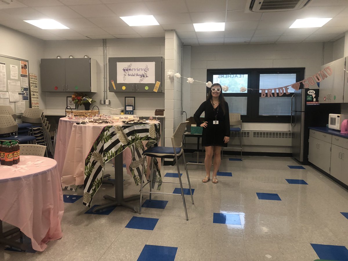 MrsHansenRVS's tweet photo. A BIG THANK YOU to RVS for throwing a beautiful surprise bridal shower💕 What an amazing feeling it is to have coworkers who feel like family #38daystogo https://t.co/bC83Mk0jE1