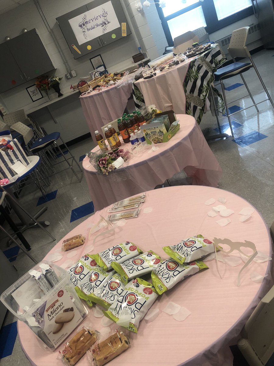 MrsHansenRVS's tweet photo. A BIG THANK YOU to RVS for throwing a beautiful surprise bridal shower💕 What an amazing feeling it is to have coworkers who feel like family #38daystogo https://t.co/bC83Mk0jE1