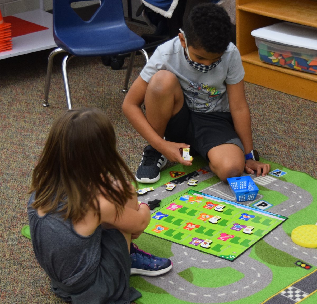 reading4fun1's tweet photo. Practicing Literacy skills in centers at Cody. #SLAM2021MPS #SUMMERMPS2021 #SLAM2021 #MPS2021SLAM https://t.co/JrHzMDyGc4