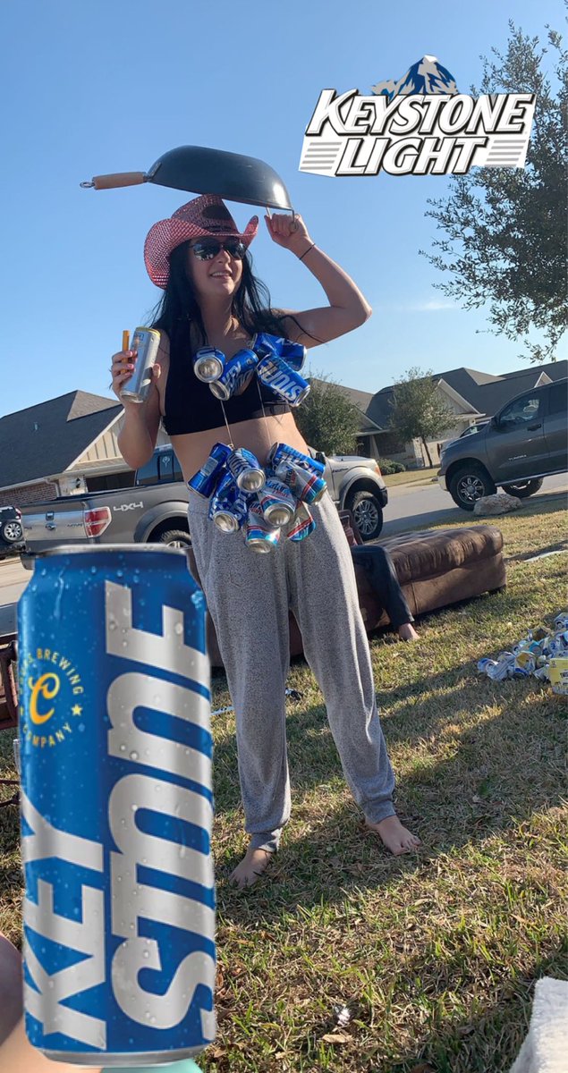 ColetteDianne's tweet photo. Is this how you do the trend? https://t.co/w5R5wt1nEc