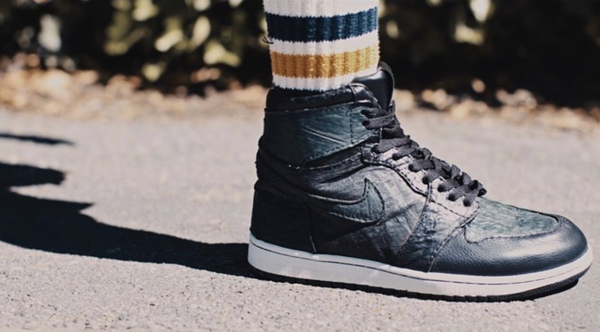 spirainc's tweet photo. We’re so excited about the creation of these custom sneakers designed by @frecustoms using material from our collaborators at @buchabio , using Electric Sky in their biomaterial!

#airjordan1 #aj1 #kombucha #kombuchaleather #naturalleather #frecustoms #igdaily #igsneakercommunity https://t.co/R0FztF4Xl6