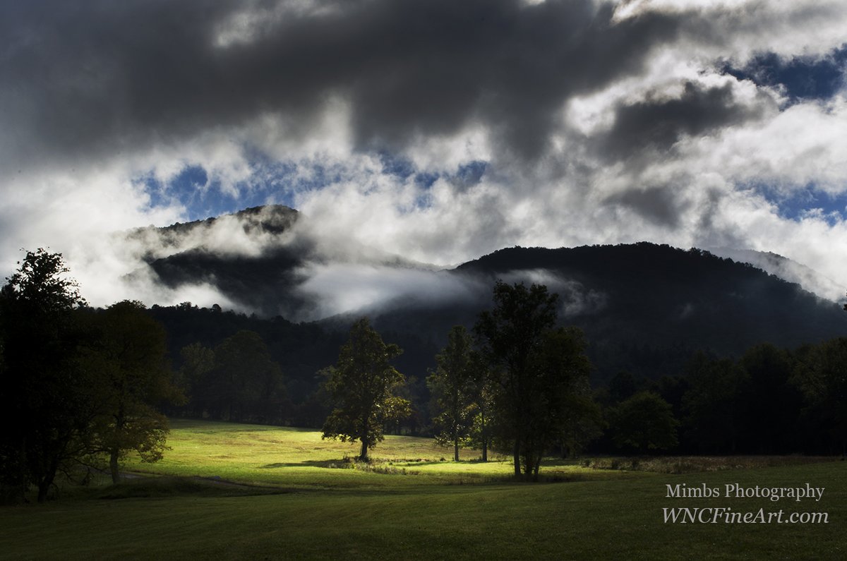 MimbsPhotograph's tweet photo. A Break In The Clouds
#NorthCarolinaMountains
Afternoon Calm Down
https://t.co/62oR263Sc3 https://t.co/5oUqJLuJnu