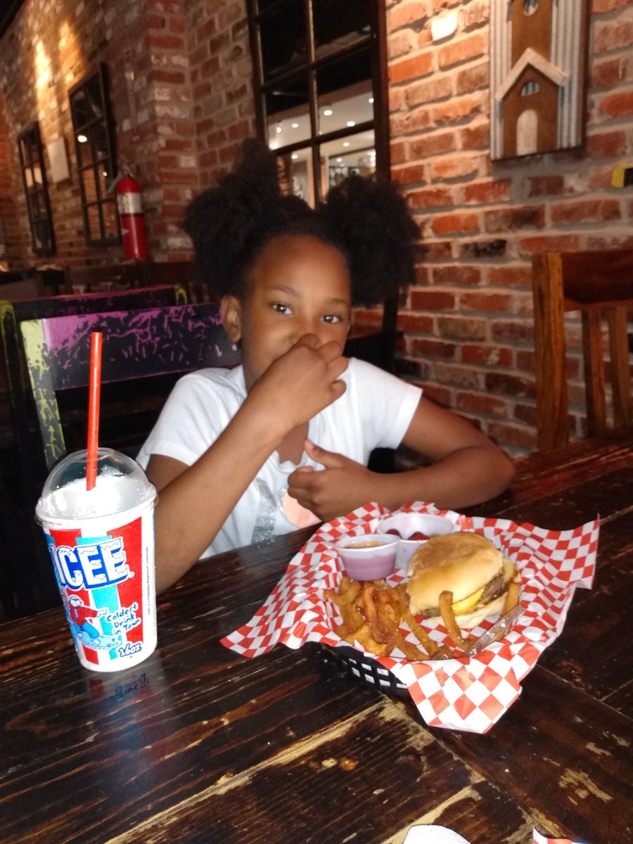 MRHOJO19's tweet photo. Much love to the owner & staff at #littlematts for all the Birthday Love for my boy Eli! ๐๐๐ฅช. Thank You! https://t.co/DUhcTVm5Sj