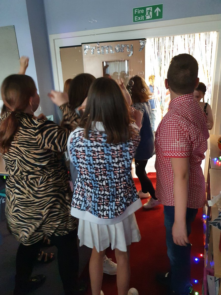 St Clement's P7 tweet media