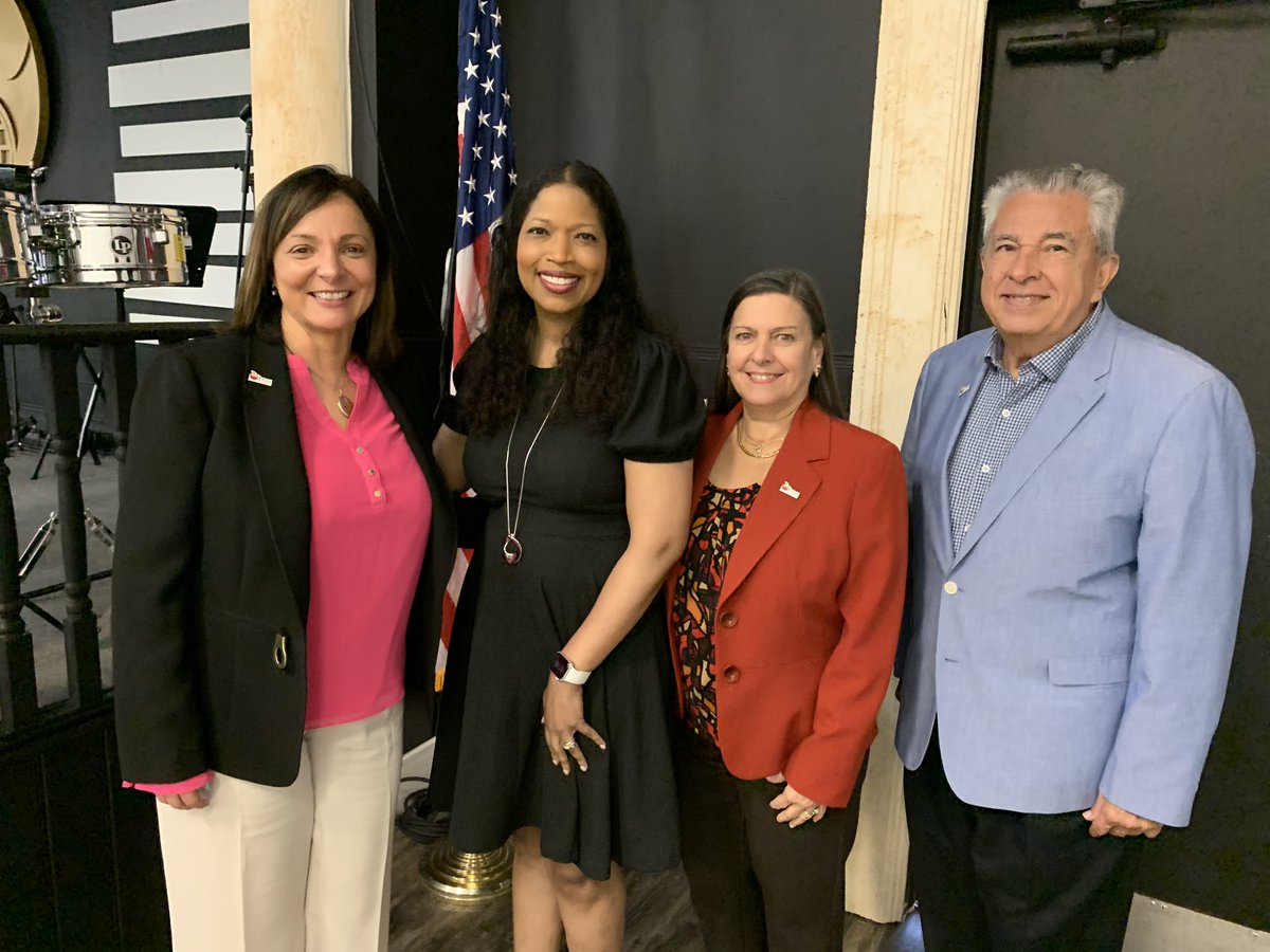 Thank you <a href="/MyFLFamilies/">Florida Department of Children and Families</a> Sec Shevaun Harris &amp; her team for visiting our South CRIB, &amp; for taking the time to meet with our team &amp; leaders from our Full Case Management Agency partners to discuss opportunities for collaboration &amp; ways to improve the child welfare system of care.