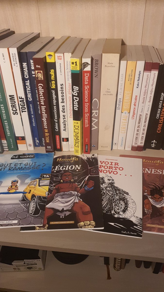 Str8tFromTogo's tweet image. Benin BD aussi est une initiative ambitieuse que j'adore personnellement. Bon on s'écarte du sujet initial de la place de notre culture religieuse dans les fiction mais Houefa touche au sujet