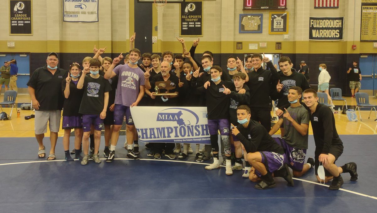 NHSLancersports's tweet photo. Sectional Champions!! Wrestling defeated a tough Foxboro team 41-30 to secure the Div 2 South Sectional Championship!! https://t.co/RKAbu7SokC
