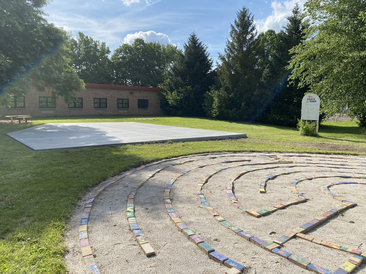 MeredithNicholson96 tweet media