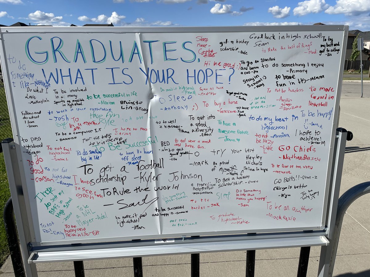Bellmoore_HWDSB's tweet photo. Celebrating Grade 8 Graduation 🎓
A fantastic day celebrating accomplishments of our grade 8 graduates!

Thank you to the grade 8 planning team for a great day! https://t.co/sTQwYtgMtw