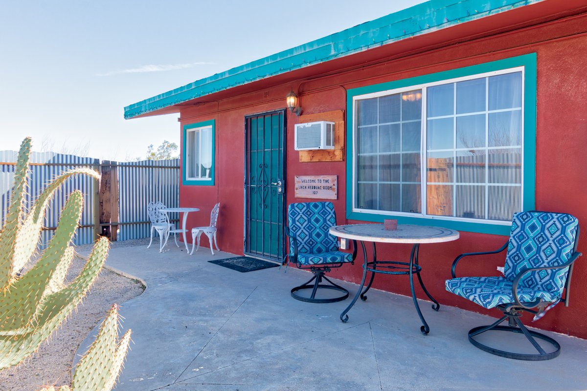 Visit 29 Palms tweet media