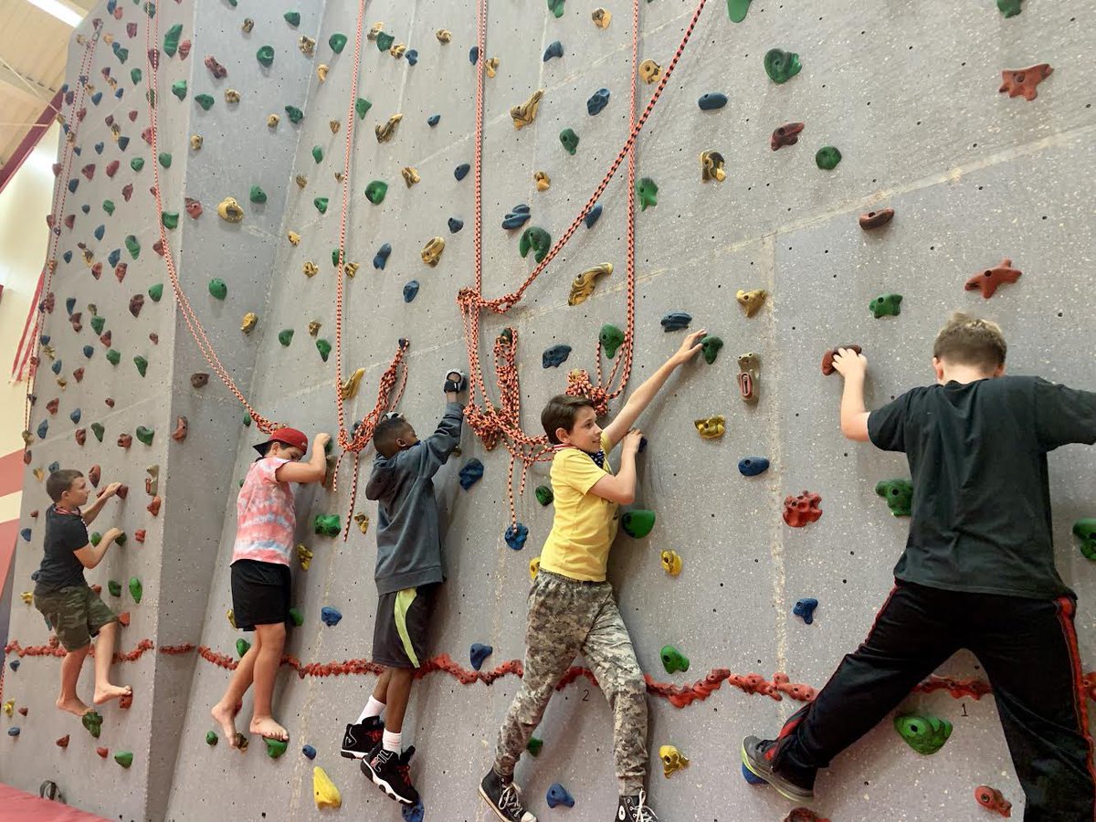 IndianaAreaSD's tweet photo. STEM activities and rock wall climbing are just some of the ways that we are encouraging problem-solving and critical thinking at the IASD Summer Acceleration Camp! Who knew learning could be this much fun?! πβοΈπ§#IASDsummerCAMP #Rising5thGraders #STEM https://t.co/JAU8lI6ji6