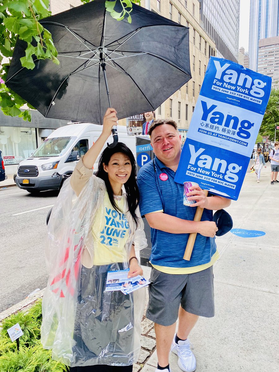 EvelynYang's tweet photo. So many poll sites, so many #YangForNY volunteers!! I love you guys. Your passion has been the lifeblood of this campaign and we’re going to make history together. 💪#YangGang https://t.co/jhbySpLBkI
