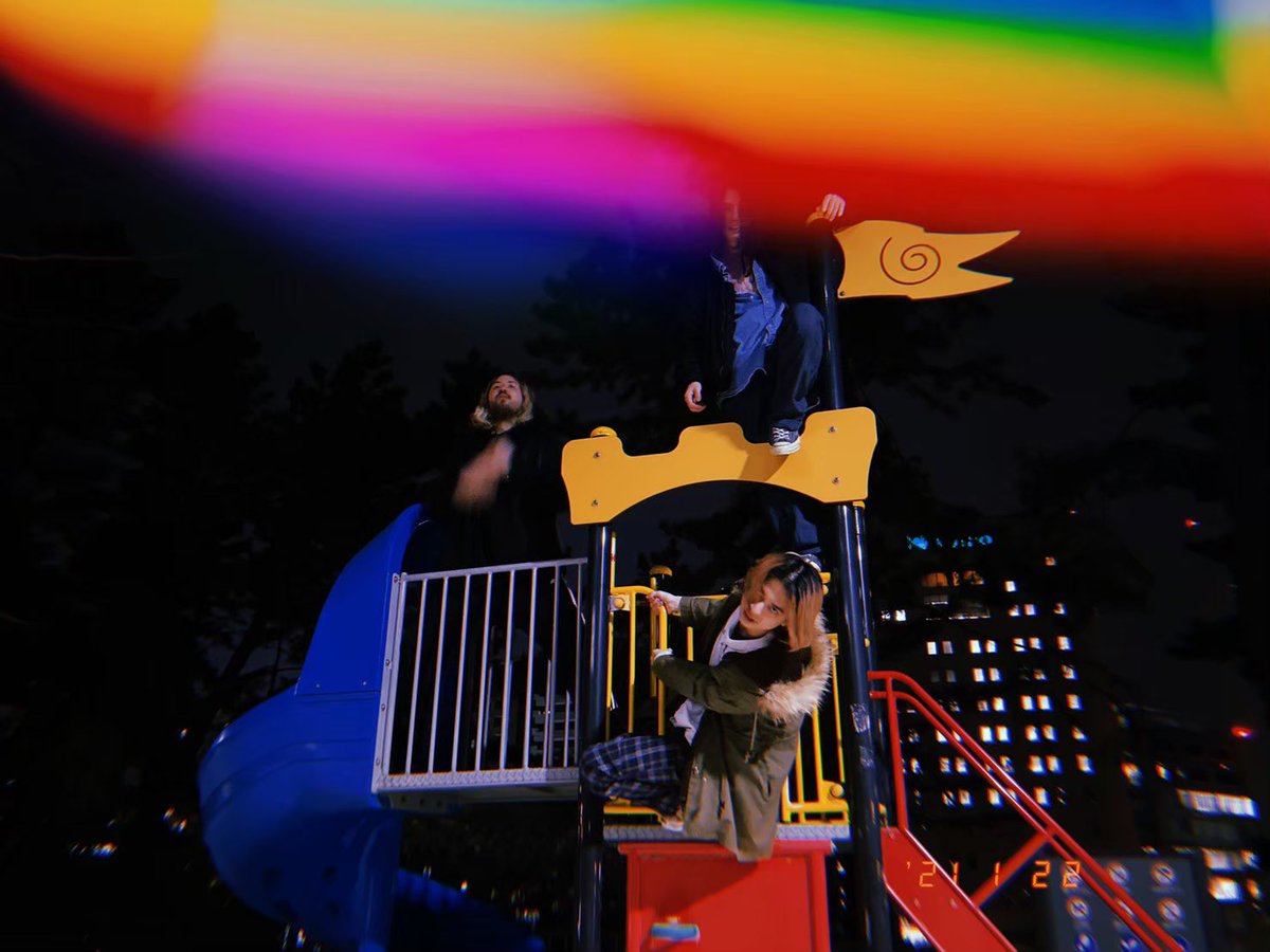 wodofficial7's tweet image. みんなありがと☺︎嬉しいです
ワインたらふく飲んで寝てたら日付変わってた
頭いたい

今年の目標、というか当面の目標は
ライブで皆で自由に遊ぶこと

海外でツアーとかもしたいので健康には気をつけます
ドイツでビールとソーセージのフェスとか出たいな

サイトウ