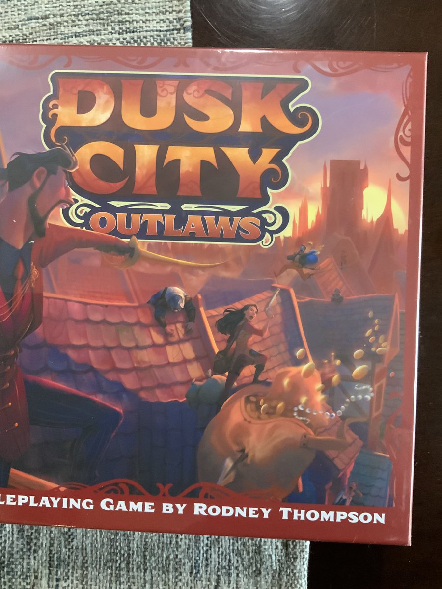 GailSimone's tweet image. It’s two boxed set role playing games…but MAN what a beautiful presentation!

DUSK CITY OUTLAWS 

And

SPECTACULARS!

These might be two of the most astoundingly presented rpgs I have ever seen in one package. Seriously. I was SHOCKED.

19/