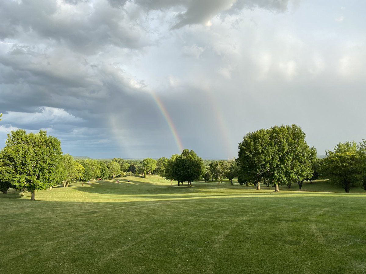 Triple Rainbow tonight at the Course. <a href="/WXSchnack/">Mark Schnackenberg</a> @KWWLStormTrack7