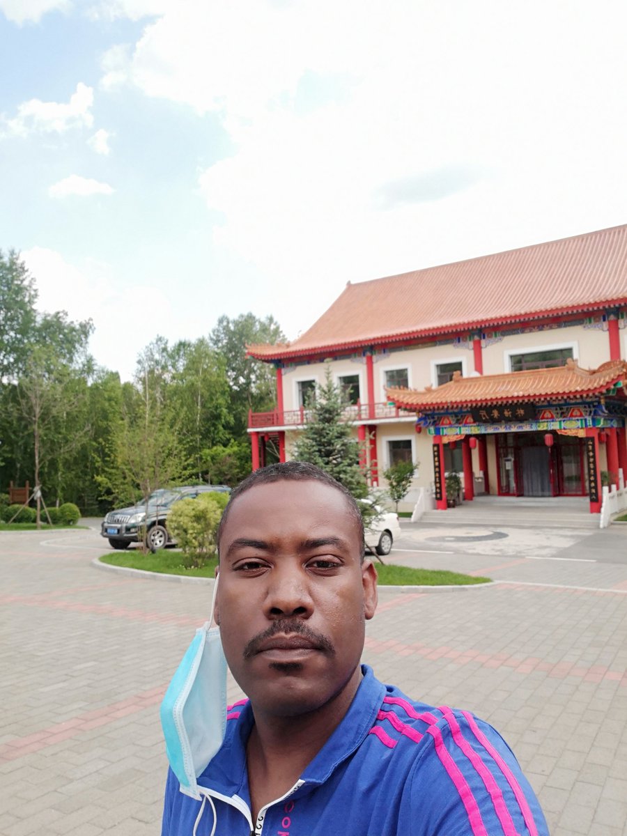 رحله في شمال الصين.. تسلق الجبال