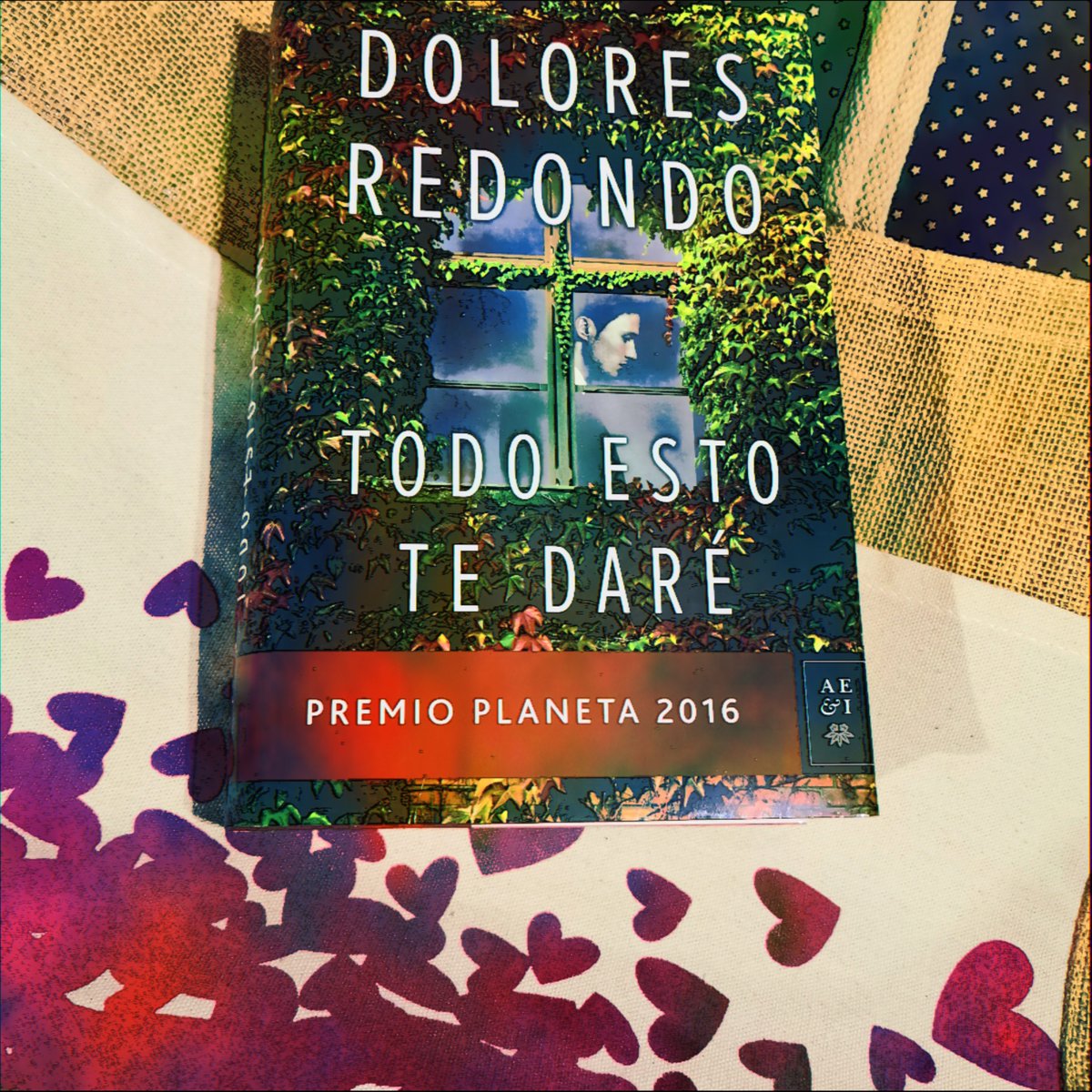 readingdeworld's tweet photo. #readingdeworld #reseñasliterarias #premioplaneta2016 #todoestotedare #meslgbt @DoloresRedondoM @edit_planeta 
📝🏳️‍🌈📚
https://t.co/NvkC139kwJ https://t.co/0SIHL0xhRG