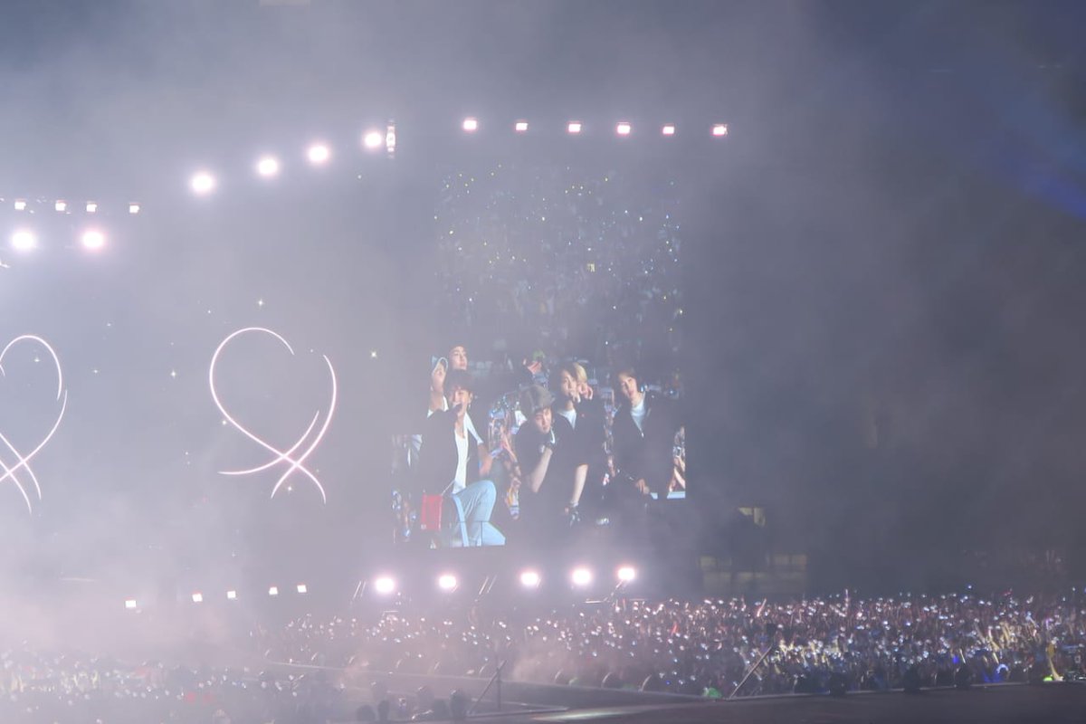 alexiavits_'s tweet photo. 💜📃 • {ARMY WORLD} • 📃💜
🔥|| "DOE BTSARMY" entrou para o Top 10 nos Trends do Brasil!!!
DOE: https://t.co/g3Oxpep7qM
@BTS_twt #BasicToSave50MIL https://t.co/eQ5Huy783C
#BTS #BTSARMY @BTS_twt https://t.co/wqnHlcPxh6