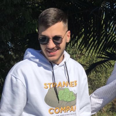 VitorsiiL's tweet photo. #NovaFotoDoPerfil https://t.co/DrWRceRTf8