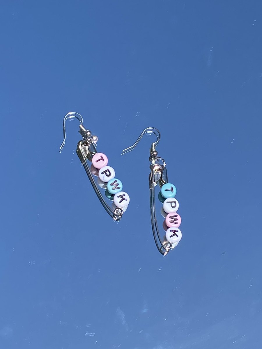 treat people with kindness !!

#shoplocal #shopsmall #smallbusiness #supportsmallbusiness #supportsmallbusinesses #jewelry #jewelrydesigner #jewelryaddict #jewelrymaking #jewelryoftheday #smalljewelryshop #smalljewelrybusiness #etsy #etsyshop