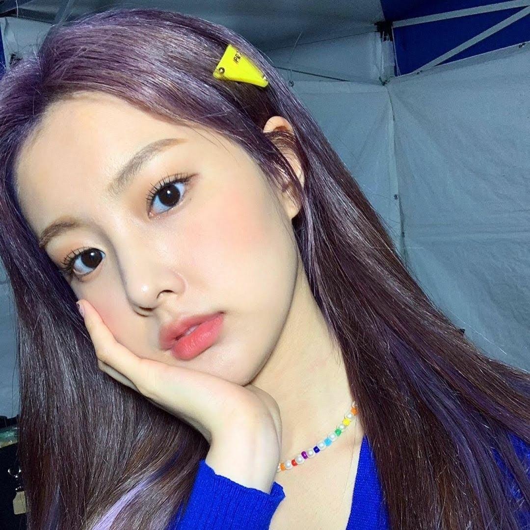 chaery_eong's tweet photo. um ano com você minha vida e eu só tenho a agradecer por um anjo tão magnífico ter feito ela ter momentos melhores <3 https://t.co/RJ05FiuQlU