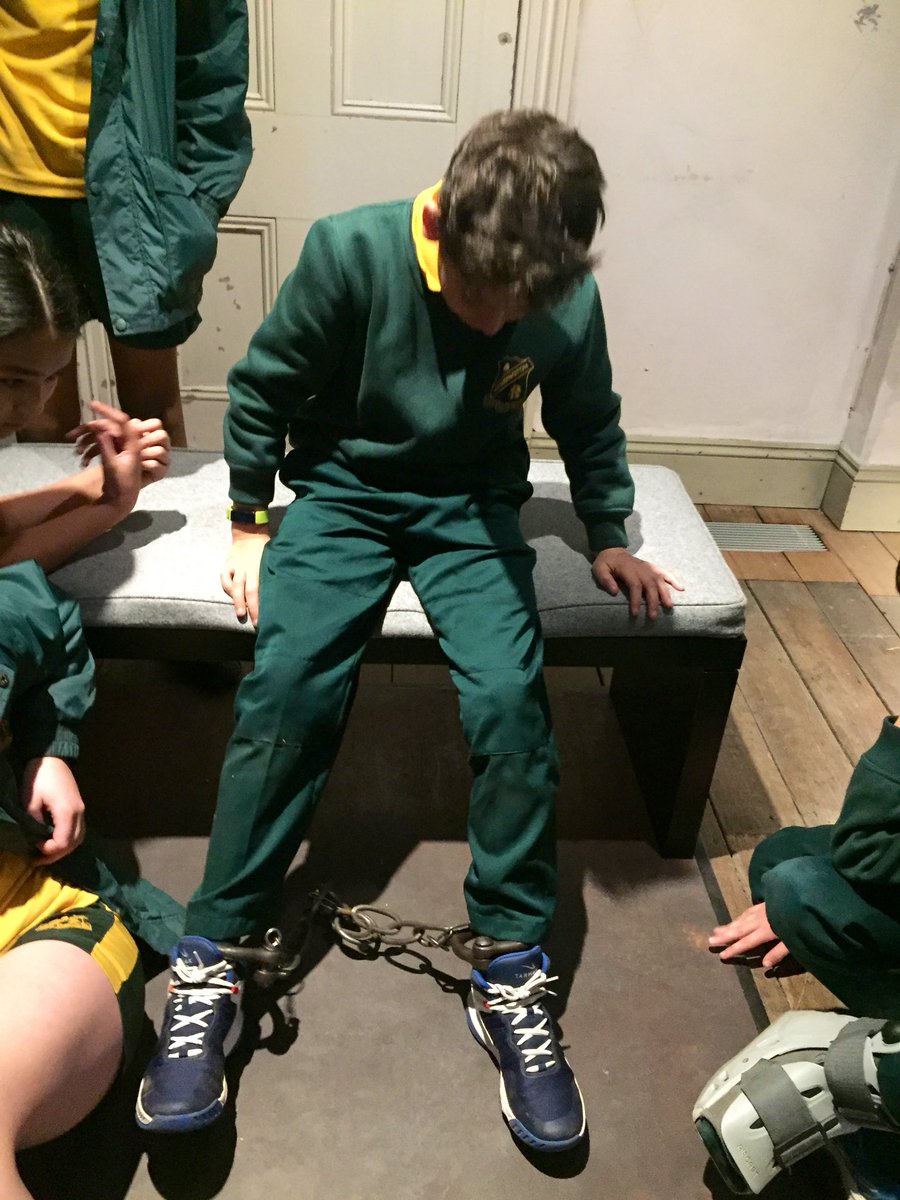 KENSINGTONPS's tweet photo. #65T and #65J are having a great time at the #HydeParkBarracks and #AustralianMuseum! #WeLoveWhereWeLearn https://t.co/Bv1XM0jS9Y
