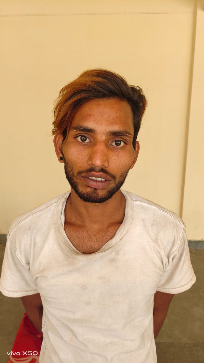 DCPEastDelhi's tweet photo. #PatrollingTeam of PS New Ashok Nagar:

✅ Arrested accused Nicky @ Vicky who found involved in 5 mobile stolen cases.

✅ Stolen mobile recovered from him

✅ Further investigation is in progress

#WellDoneTeam
#WeCare
#DelhiPolice

@CPDelhi
@DelhiPolice https://t.co/nh67Xx98Su