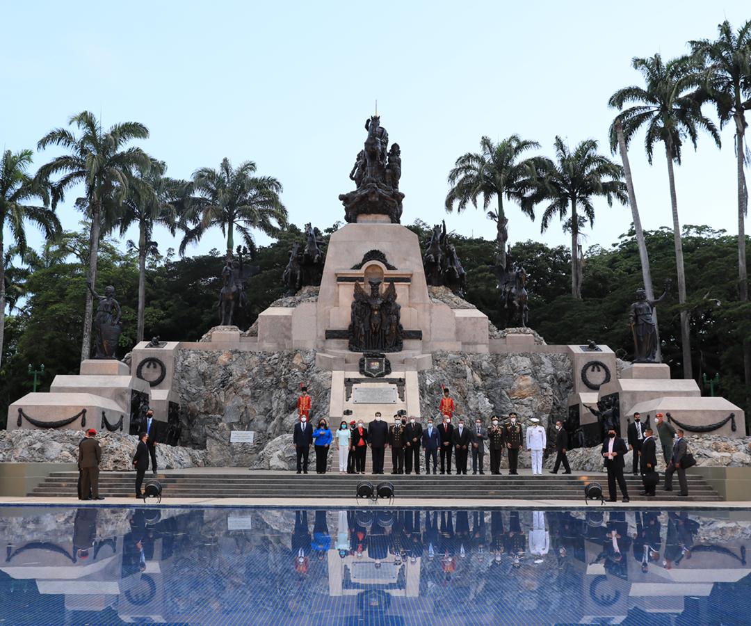 Agradezco a toda la Comisión Presidencial para el Bicentenario de la Campaña y la Victoria de la Batalla de Carabobo, por las obras que a nivel nacional se han levantado para homenajear esta grandiosa gesta que libraron nuestros Libertadores y Libertadoras.