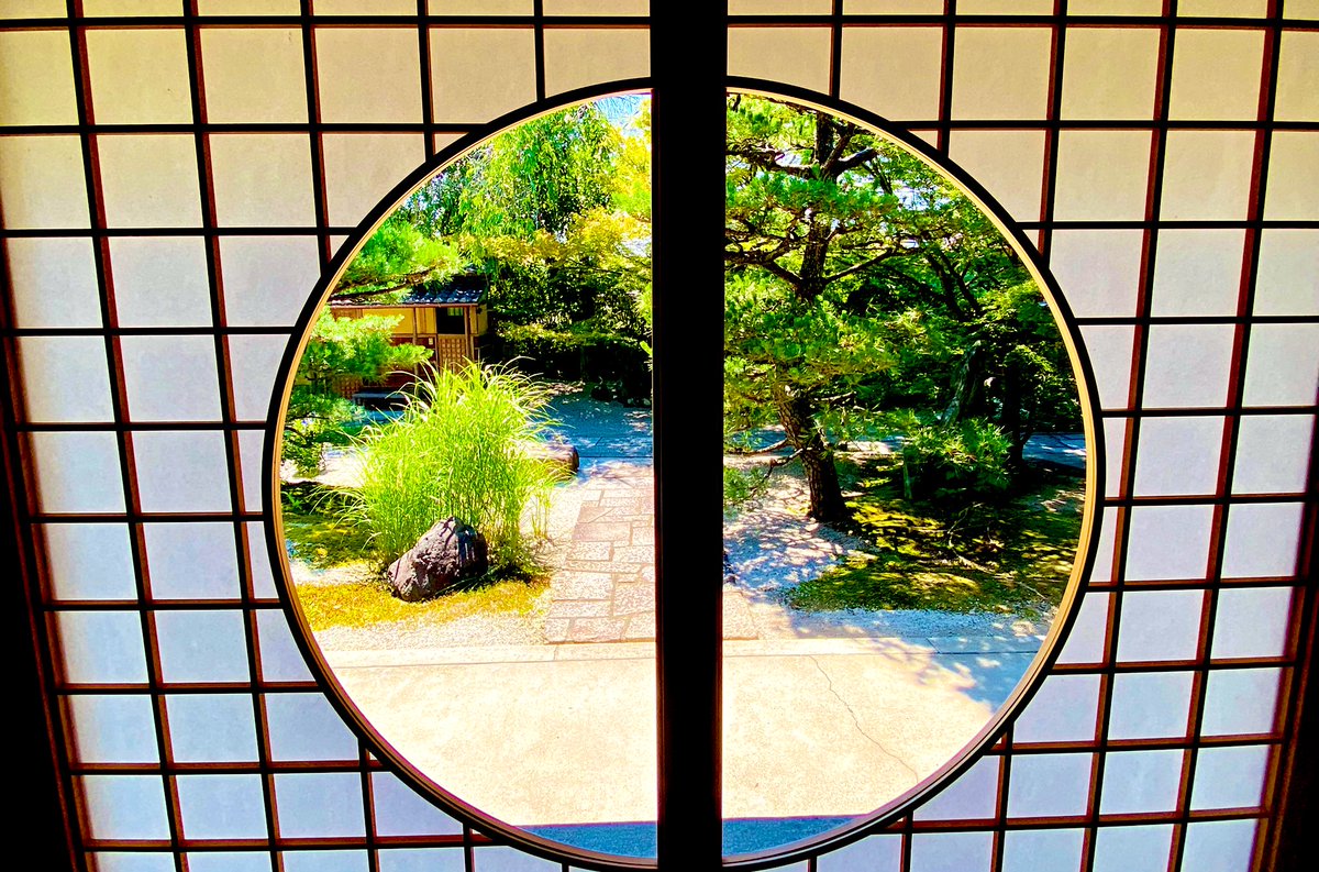 rob_kendrew's tweet photo. A sanctuary of sentience, the Japanese temple.  Images from this week’s visits to Komyo-in and Reigen-in,  #Kyoto #Japan.  

感覚の聖域。

＃寺　#temple #zen #zengarden #peaceful #meditation #contemplation #Buddhism https://t.co/cEX6Mxon2N