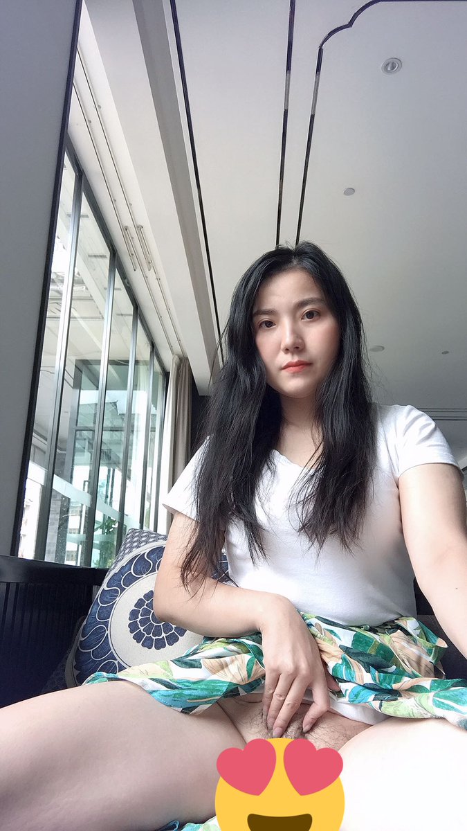 colan1990's tweet photo. ai thích xem bướm cô Lan thì để lại zalo cô gửi cho nha https://t.co/ilKXo6Ltmh