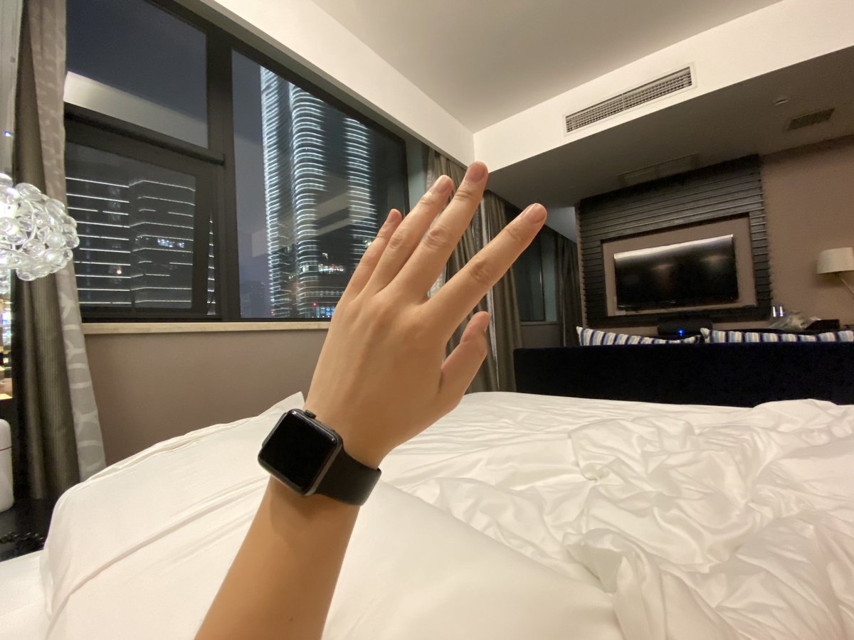 Somnus_Sir's tweet photo. 喜欢独处，独处的时候反而最轻松，因为不用费劲��自己显得有趣。

沉默，慢热，半点斯文半点猥琐，三观正，比你想象的深情，也比你以为的冷漠。 https://t.co/QdbO00zC6d