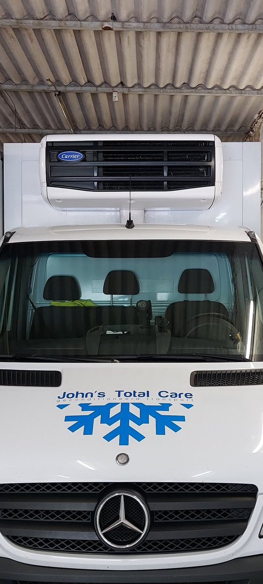 JohnsTotalCare's tweet image. Deze #koerier is er weer helemaal klaar voor.
#diepvries #gekoeld #verwarmd #geconditoneerd we kunnen t allemaal, transport voor #groothandel #bakkerij #labratorium #ijsmakers #veiling #groente #fruit noem t maar, wij vervoeren t op de juiste #temperatuur.
0613697428