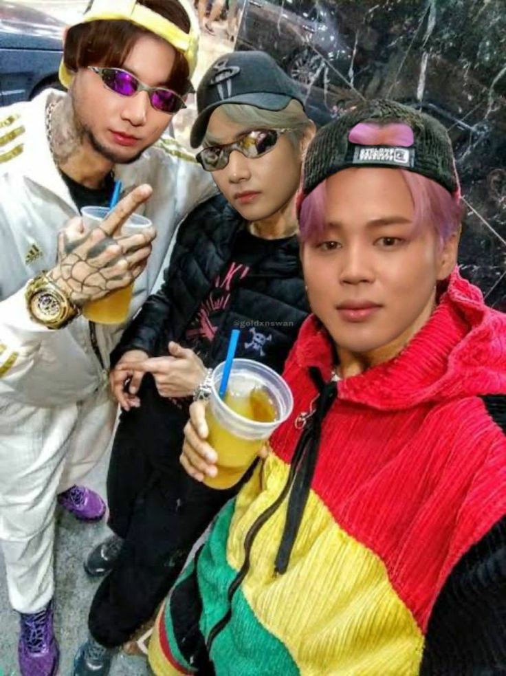 jjkclean's tweet photo. Vamo de #askbts https://t.co/Lw02CgVyxR