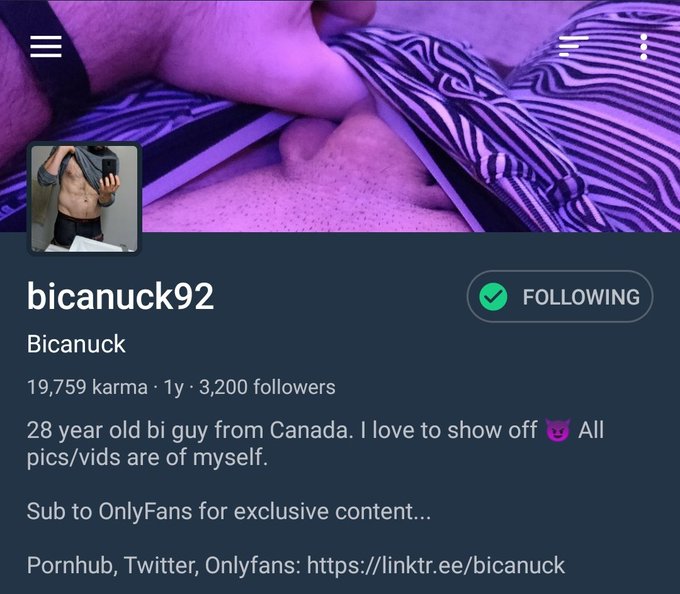 3,200 followers on Reddit 🙏  Thank you all. I appreciate all of you beautiful sexy perverts out there