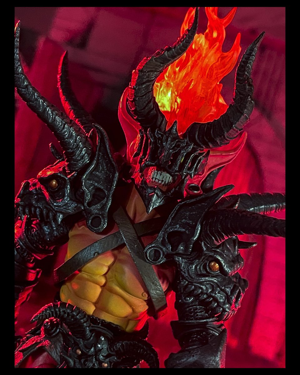 blackholecomicz's tweet photo. I wanna welcome #mythiclegions #arethyr to the collection, this dude is nice. https://t.co/rpnMqrGrP6
