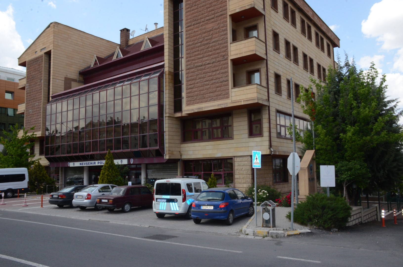 nevsehir polisevi sube mudurlugu on twitter nevsehir polis evi sube mudurlugu adres guzelyurt mahallesi urgup cd no 45 merkez nevsehir telefon 0 384 213 57 51 52 https t co yp6pdqgfnu twitter