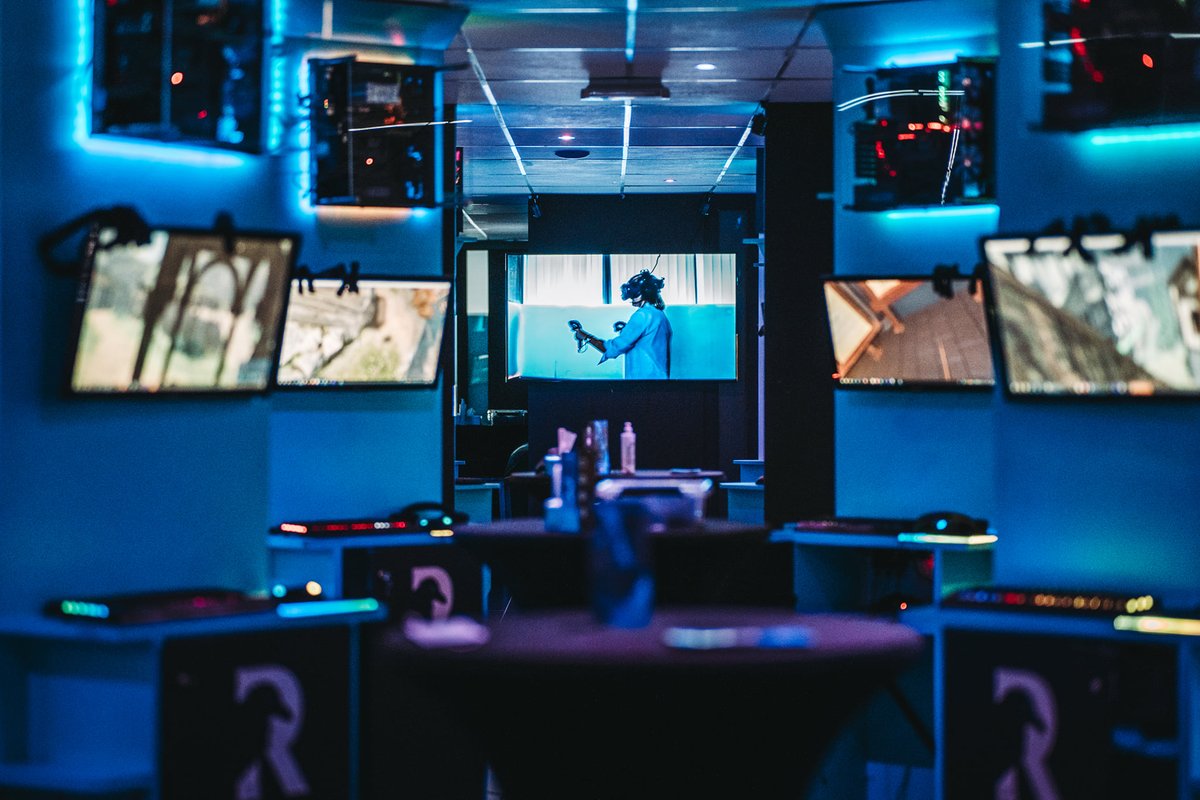 Looking for a thrill with your friends and family? 🎮
Our VR arcade is open this Saturday 12:00 - 22:00 

Book quickly as limited spots available! 

📅 Reservations mandatory.
📞 Contact us here or call us at +32 496 93 17 93