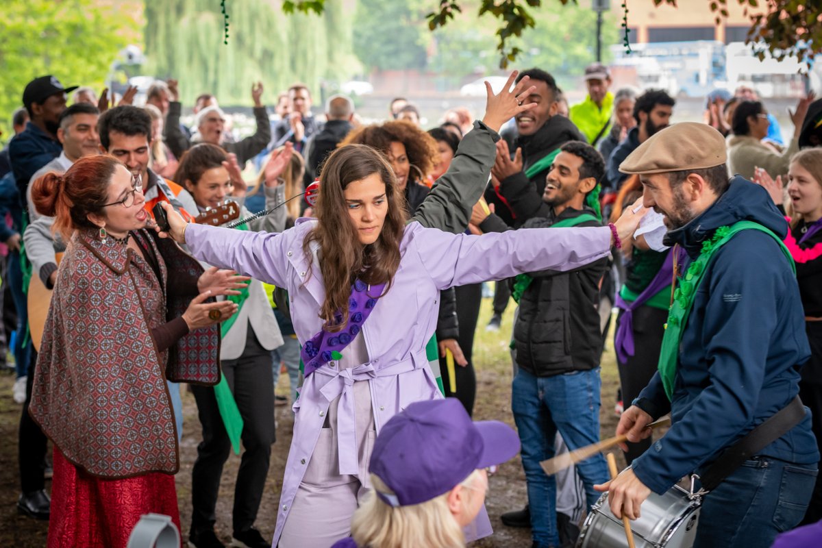 SBC_Theatre's tweet photo. #CanYouHearMeNow - Image Collection, Day 2/5. Focus on Music. 

Music and Movement Director - Zoe Katsilerou
Sound Designer - Eilon Morris
Percussion - Mahandra Patel
Saxophone - Lizzi Maxted 

Music made and played by the full Company

📸 by David Wilson Clarke and Mandip Seehra https://t.co/2XnR5moL0n