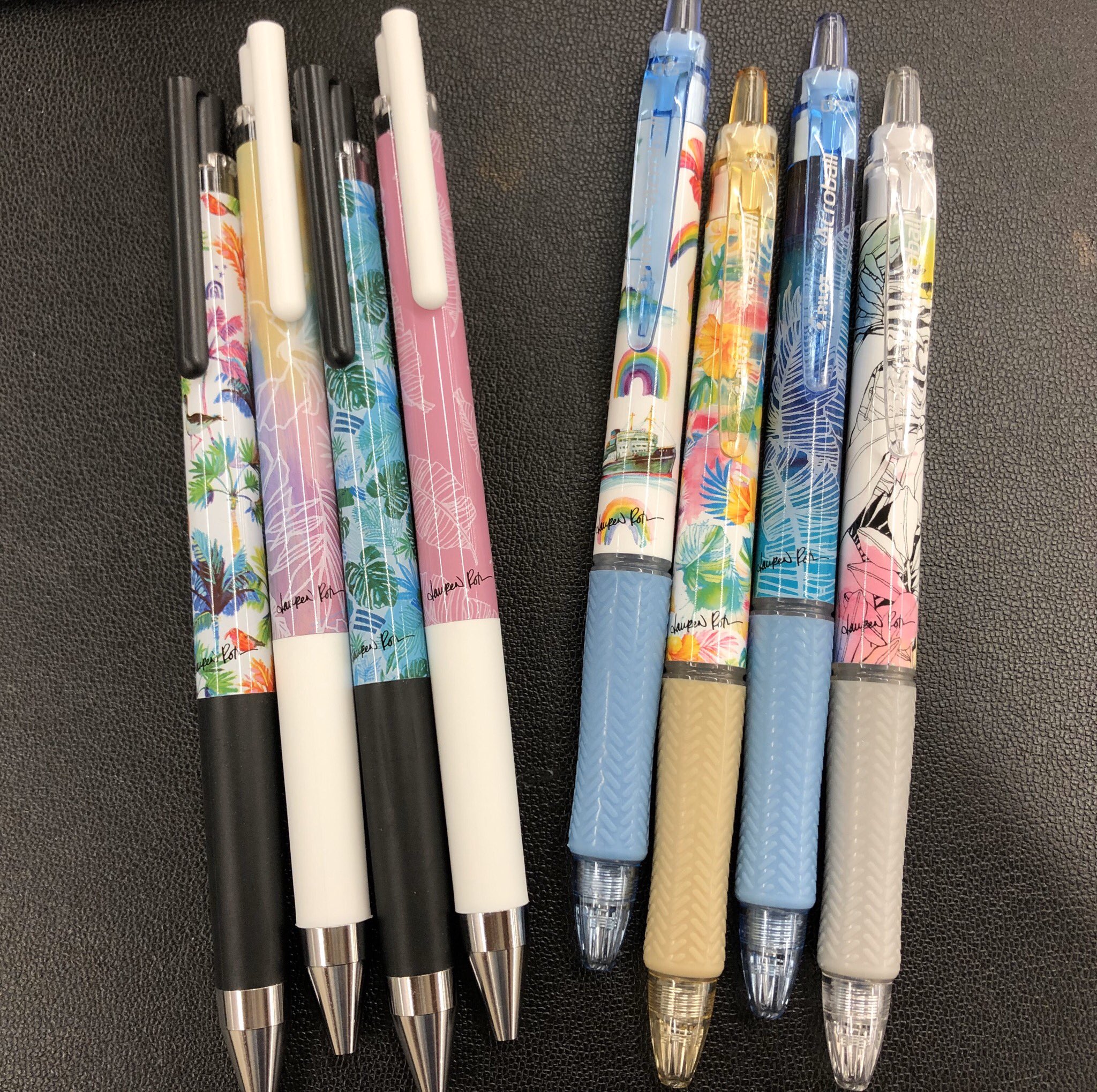 有隣堂厚木店 على تويتر パイロットより数量限定商品です ハワイ在住のデザイナー ローレンス ロスさんのデザインした夏らしい商品です アクロボール ジュースアップで全8柄 このボールペンで暑い夏を熱く乗り切りましょう T Co Femnwtj7es تويتر